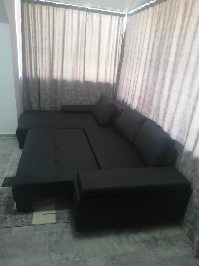 Apartament Apartament Brezoi Zewnętrze zdjęcie
